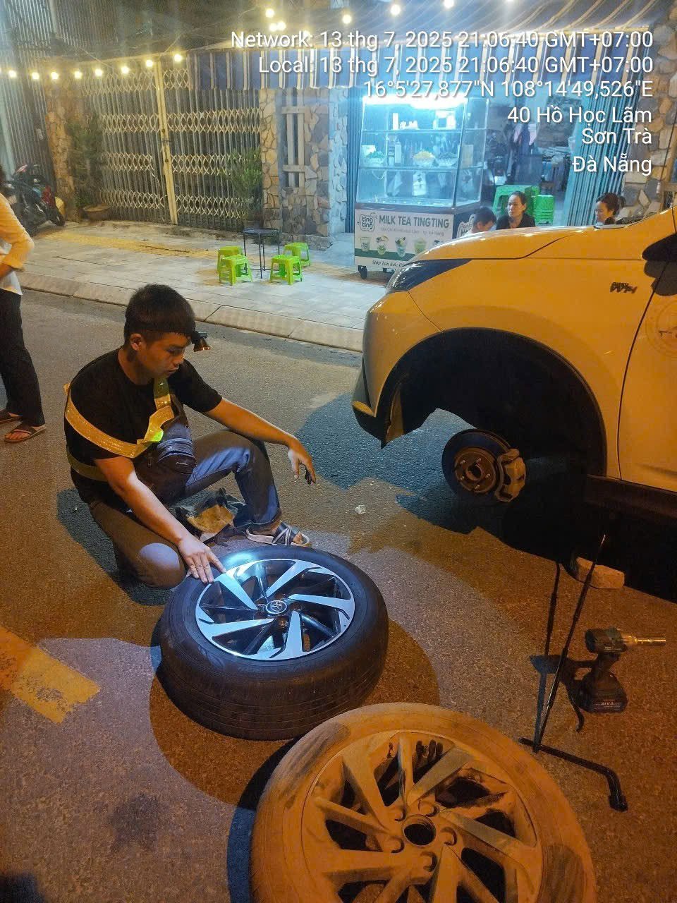 Vá vỏ lưu động xe SH