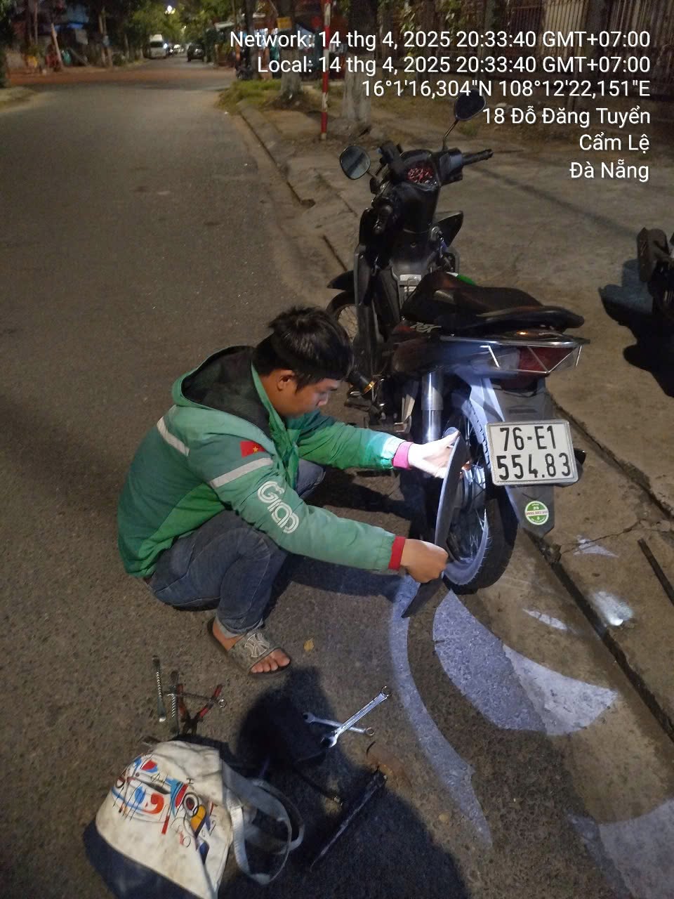 Cứu hộ xe máy điện